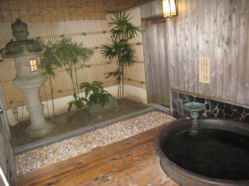 Utsumionsen Ichizu Hotel Aichi Ngoại thất bức ảnh