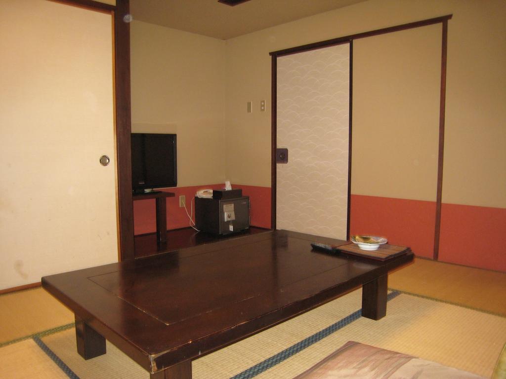 Utsumionsen Ichizu Hotel Aichi Ngoại thất bức ảnh