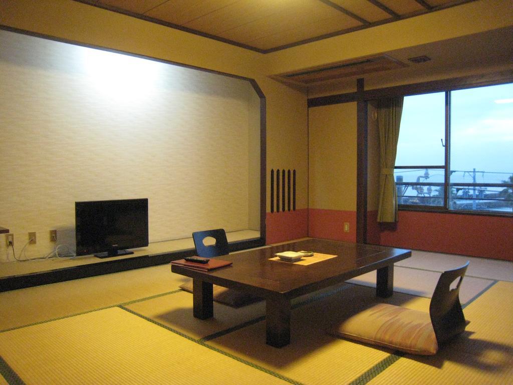 Utsumionsen Ichizu Hotel Aichi Ngoại thất bức ảnh